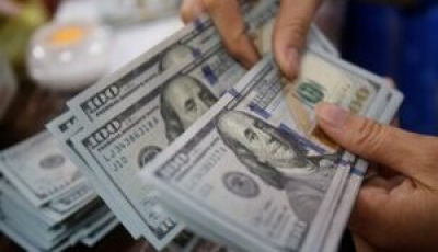 Нацбанк збільшив продаж валюти з резервів третій місяць підряд