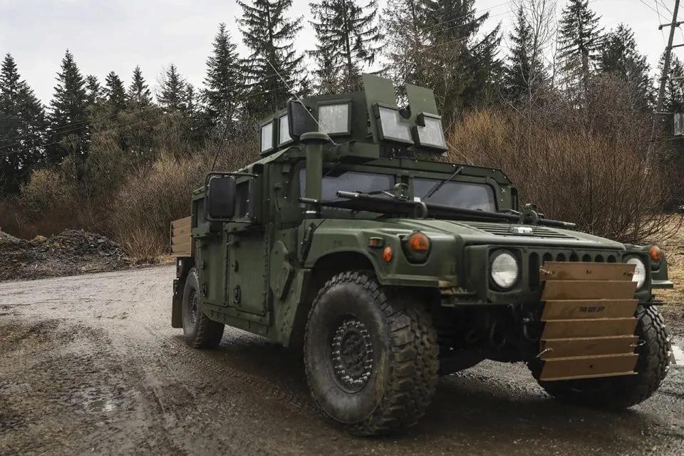 Україна отримає від США 2000 позашляховиків Humvee.