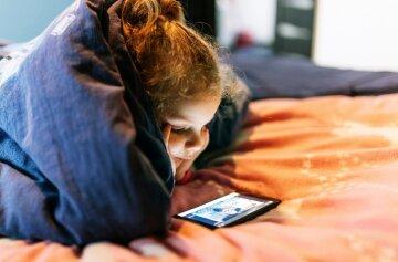 In Kharkiv, a girl was bullied for her parents' refusal to contribute 200 UAH for a teacher's gift: her dad is at the front, and her mom was removed from the chat.